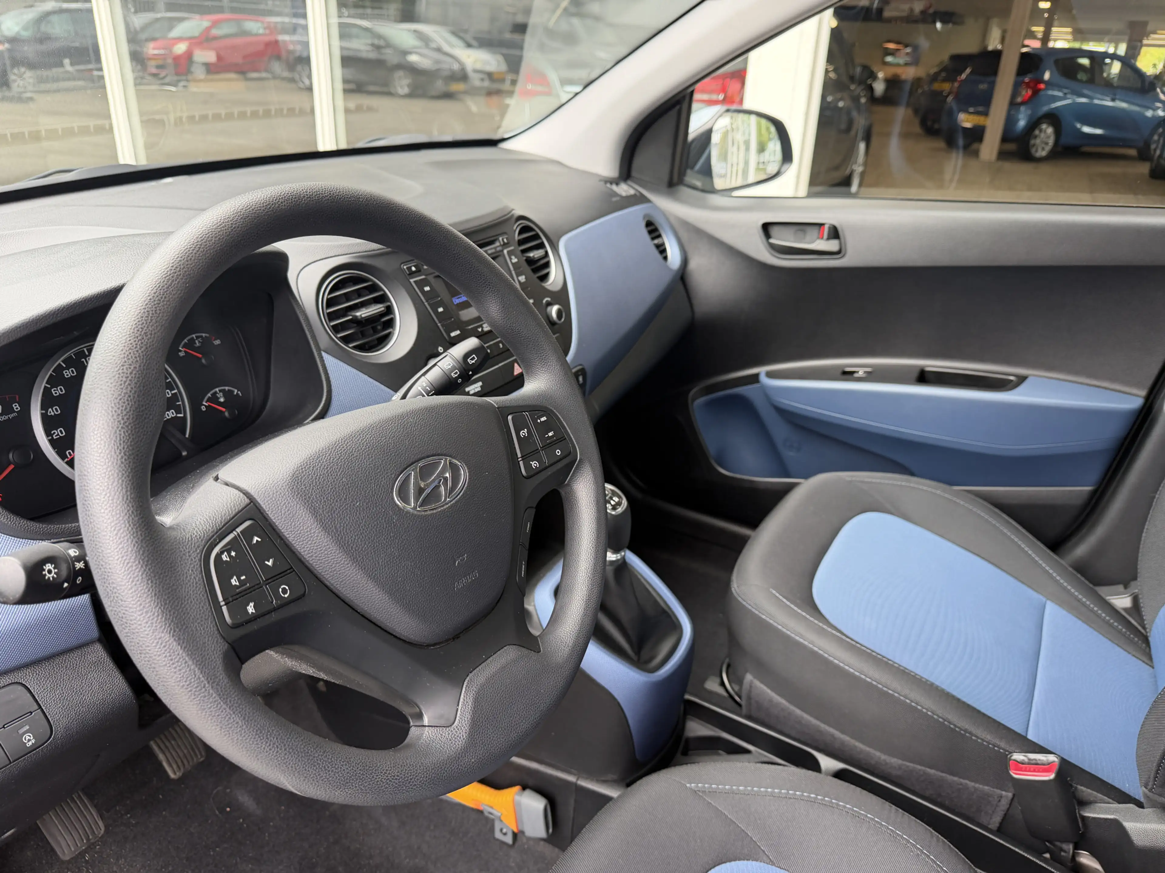 Hyundai i10 1.0i i-Motion Comfort Airco ECC Cruisecontrol — photo 8