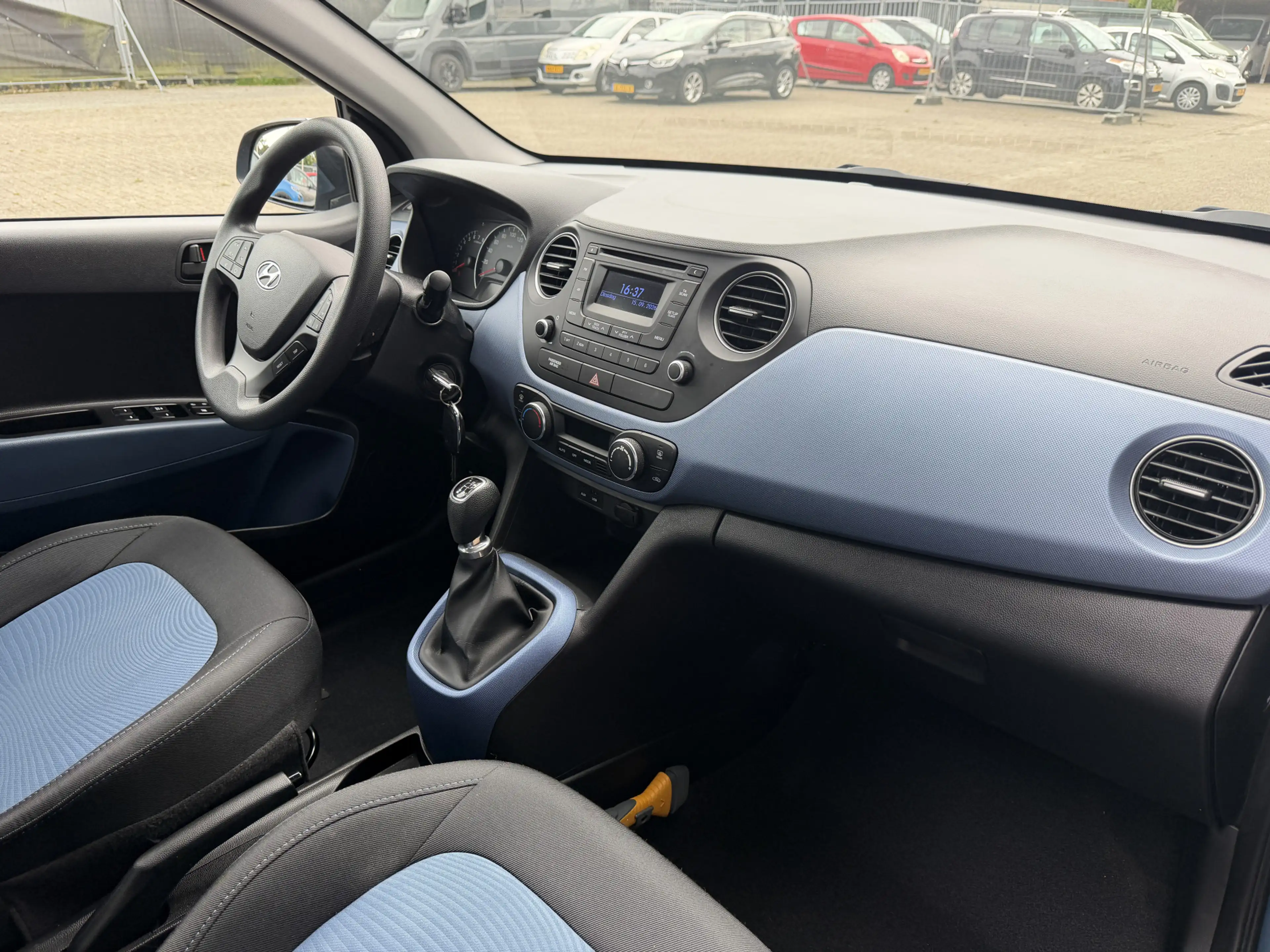 Hyundai i10 1.0i i-Motion Comfort Airco ECC Cruisecontrol — photo 9