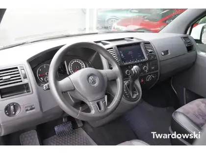 Annonce voiture d'occasion Volkswagen T5 - CARADIZE