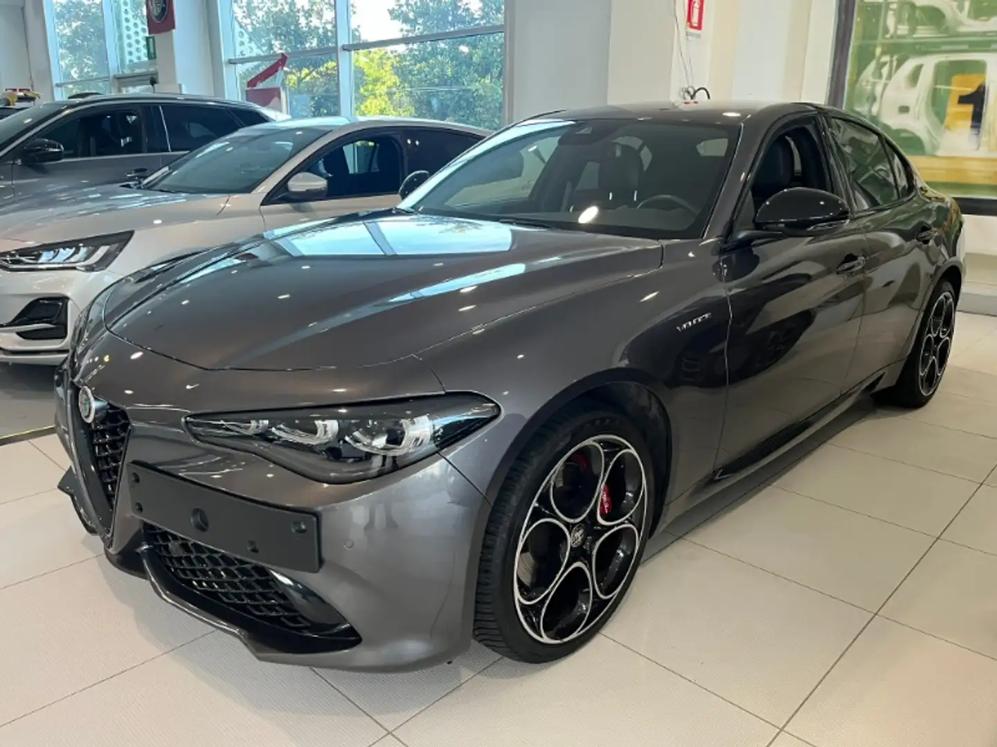 Alfa Romeo Giulia 2.0 Turbo Veloce Grigio - 1