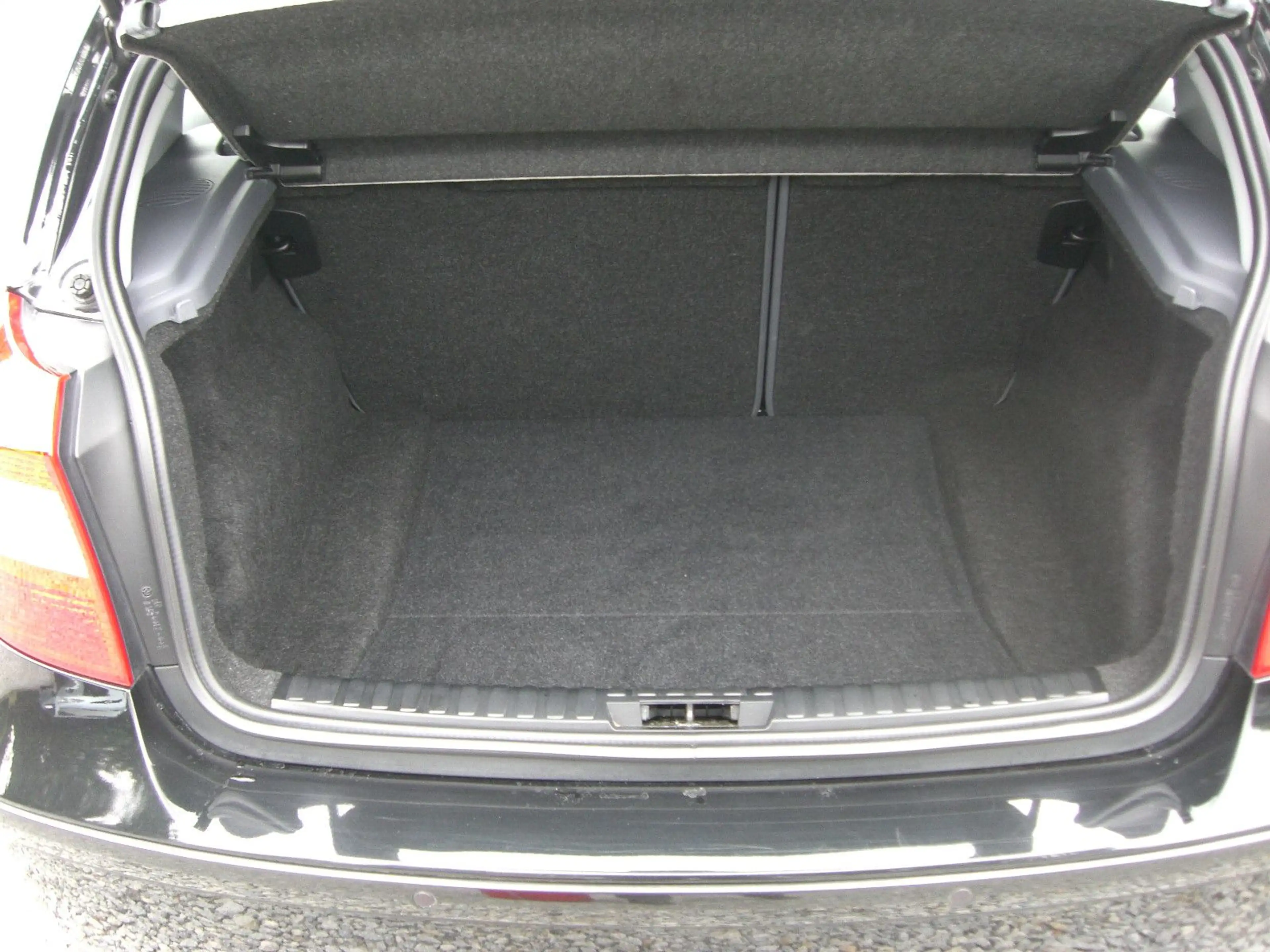 BMW 116 i wenig Kilometer,2.Hand,Klimaaut.&Sitzhzg. — photo 15