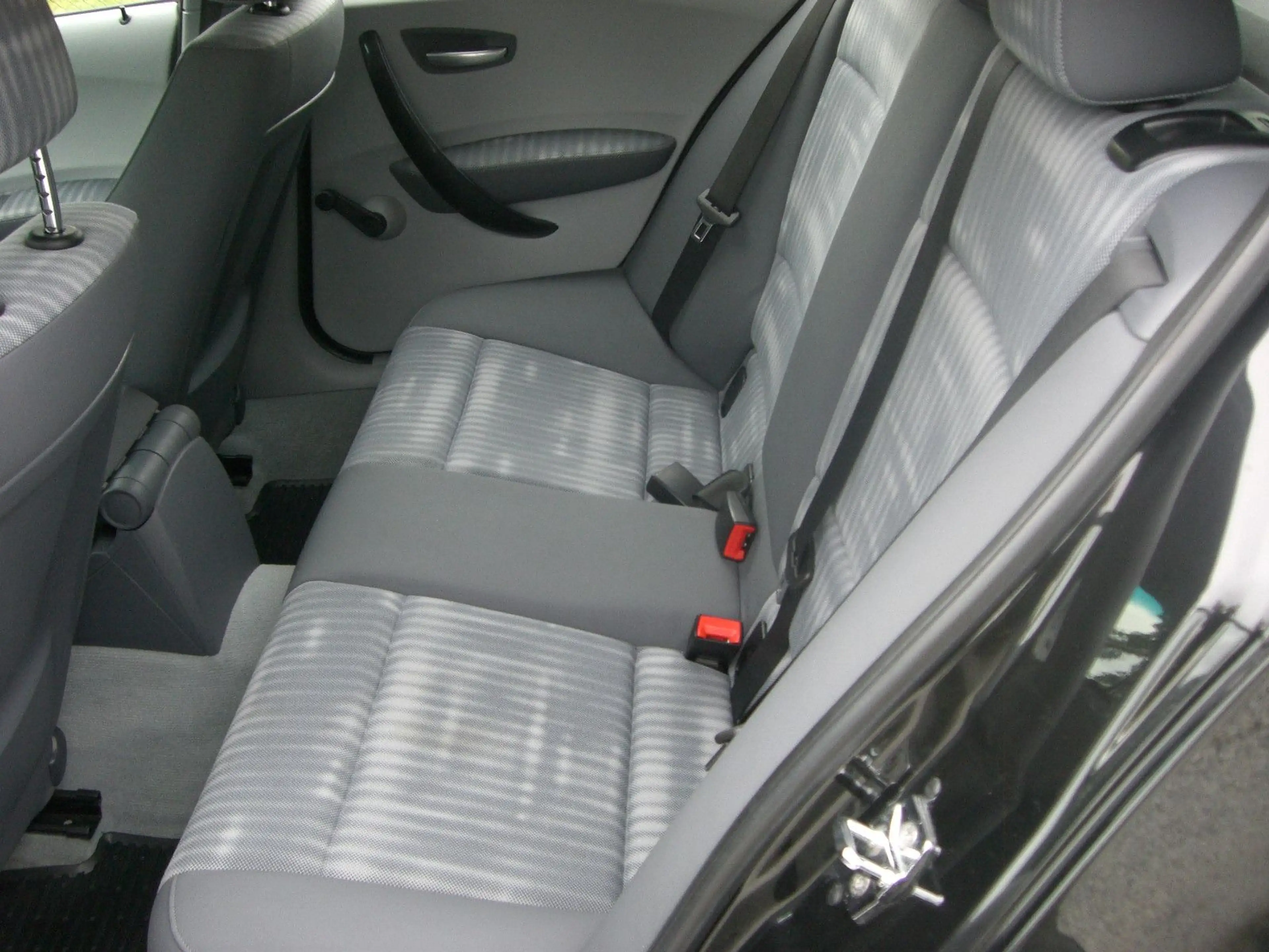 BMW 116 i wenig Kilometer,2.Hand,Klimaaut.&Sitzhzg. — photo 10