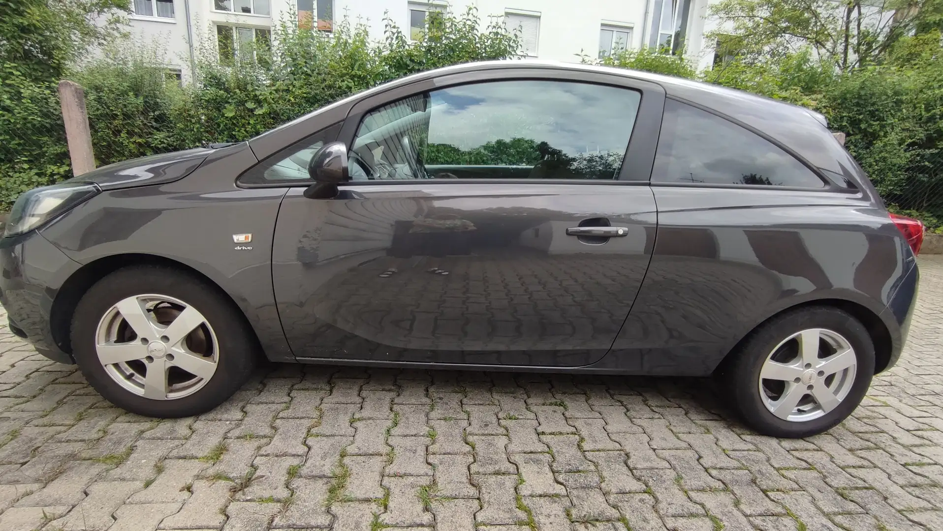 Opel Corsa-e 3-türig Negro - 2