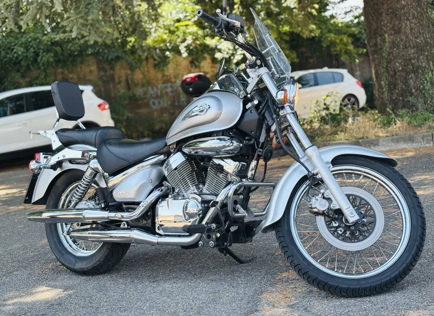 Suzuki VL 250 Intruder VL250 Zilver - 2
