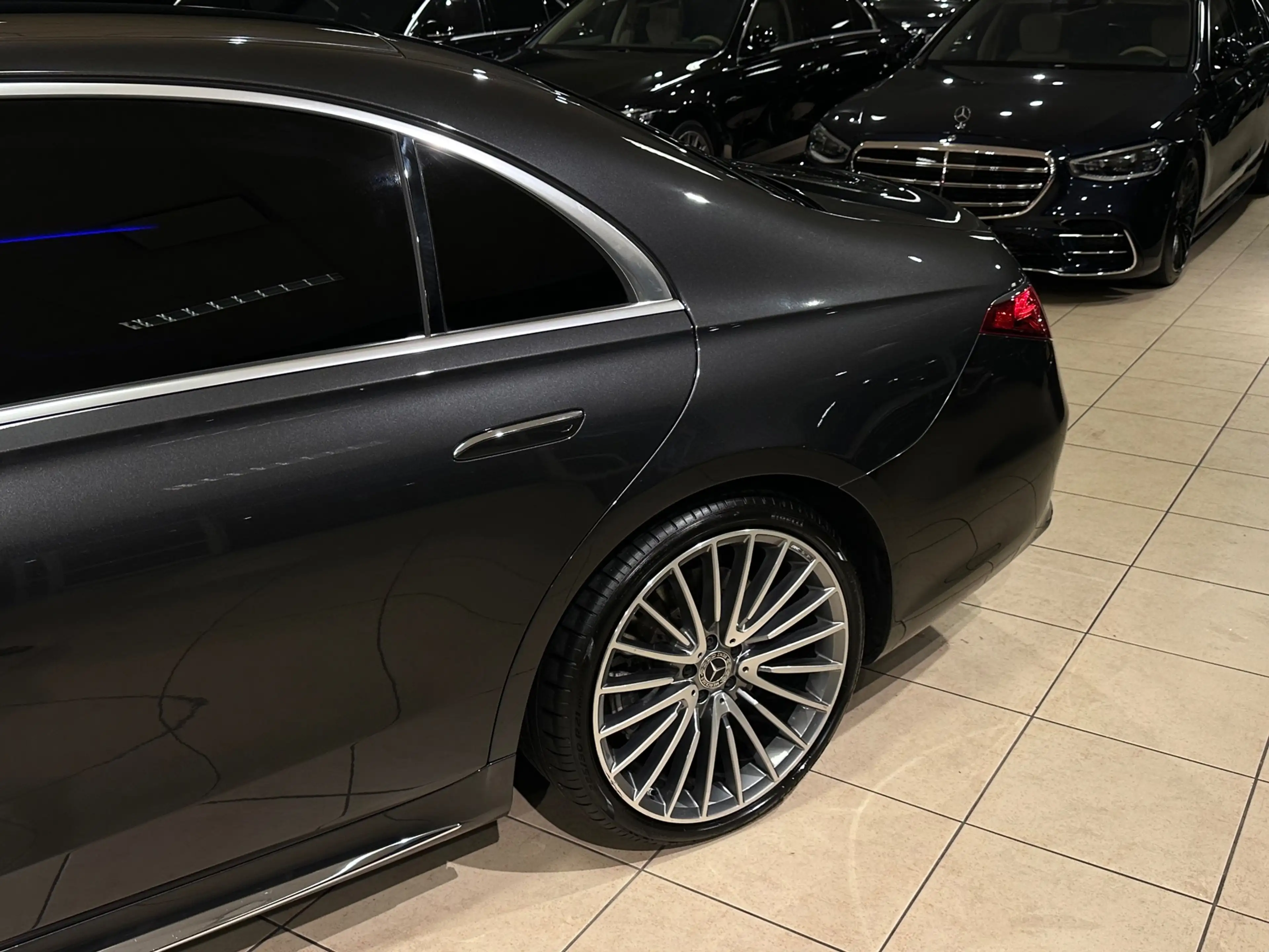 Mercedes-Benz S 400 S 400d 4MATIC LANG AMG|NAP|BTW|MASSAGE|3xTV — photo 14