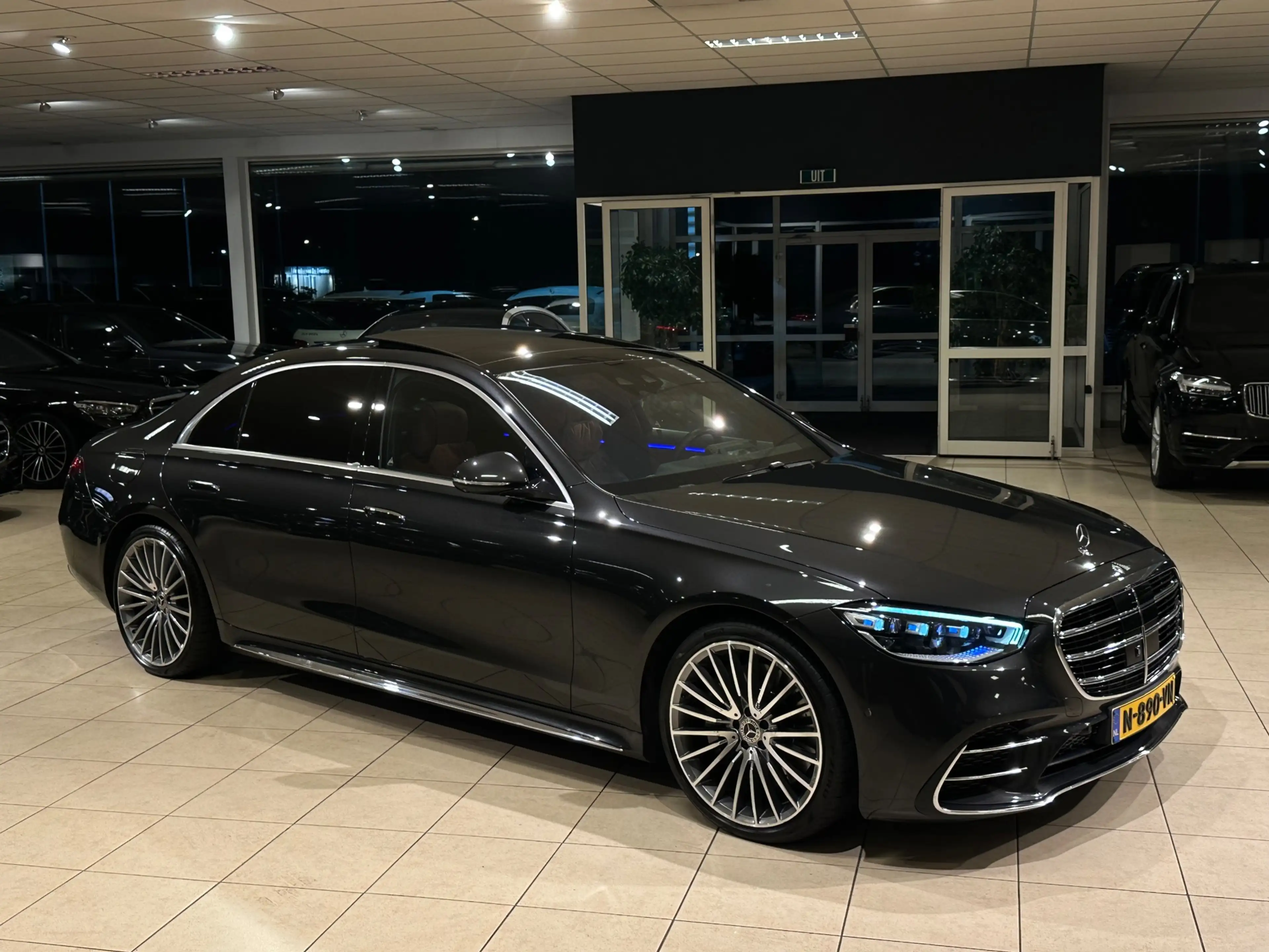 Mercedes-Benz S 400 S 400d 4MATIC LANG AMG|NAP|BTW|MASSAGE|3xTV — photo 8