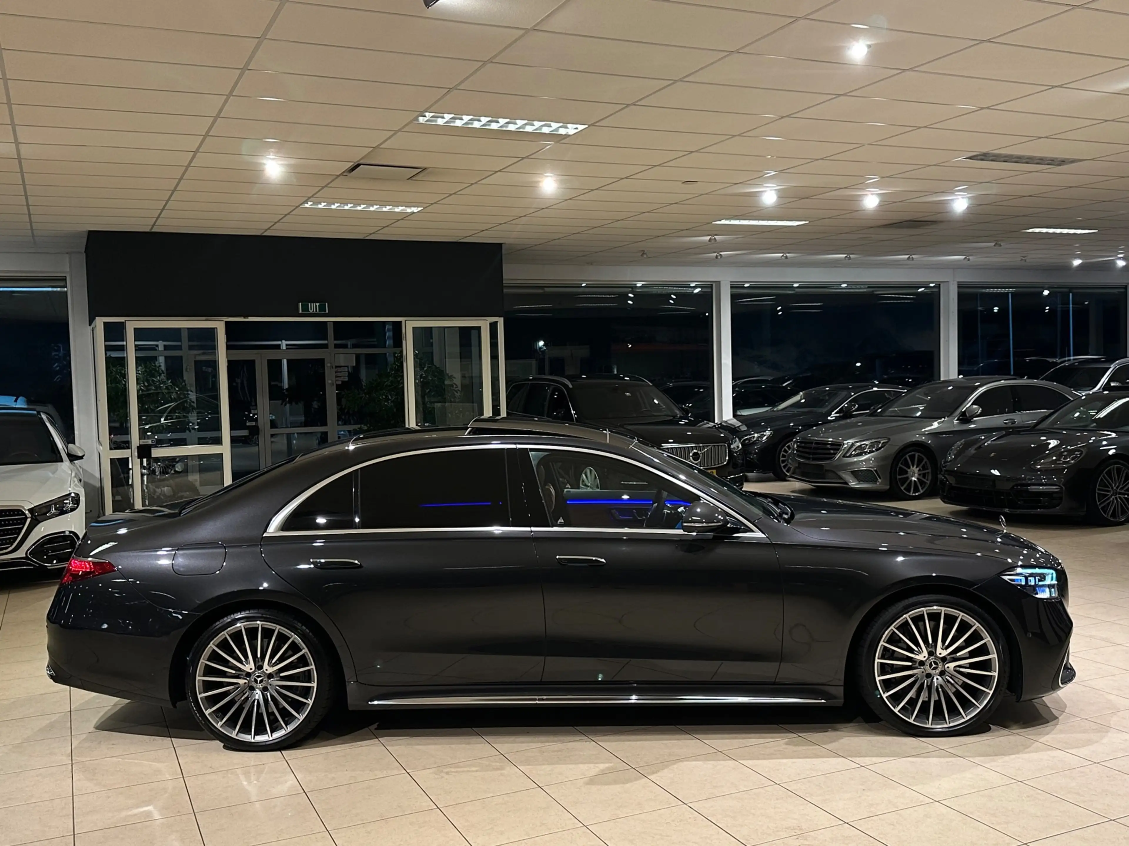 Mercedes-Benz S 400 S 400d 4MATIC LANG AMG|NAP|BTW|MASSAGE|3xTV — photo 9