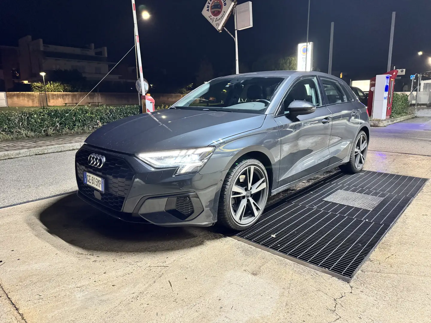 Audi A3 A3 IV 2020 Sportback Sportback 30 1.5 g-tron Busin Grigio - 1