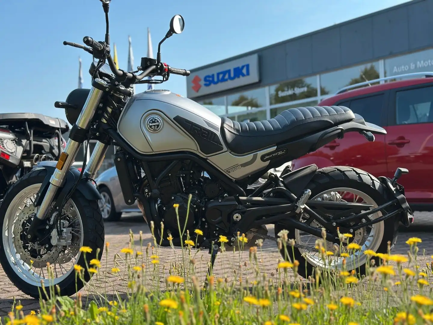 Benelli 500 Leoncino Trail - A2-Klasse möglich - Aktion Silber - 1