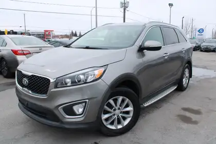 Gray 2017 Kia Sorento LX FWD SUV / Crossover Front-Wheel Drive Automatic