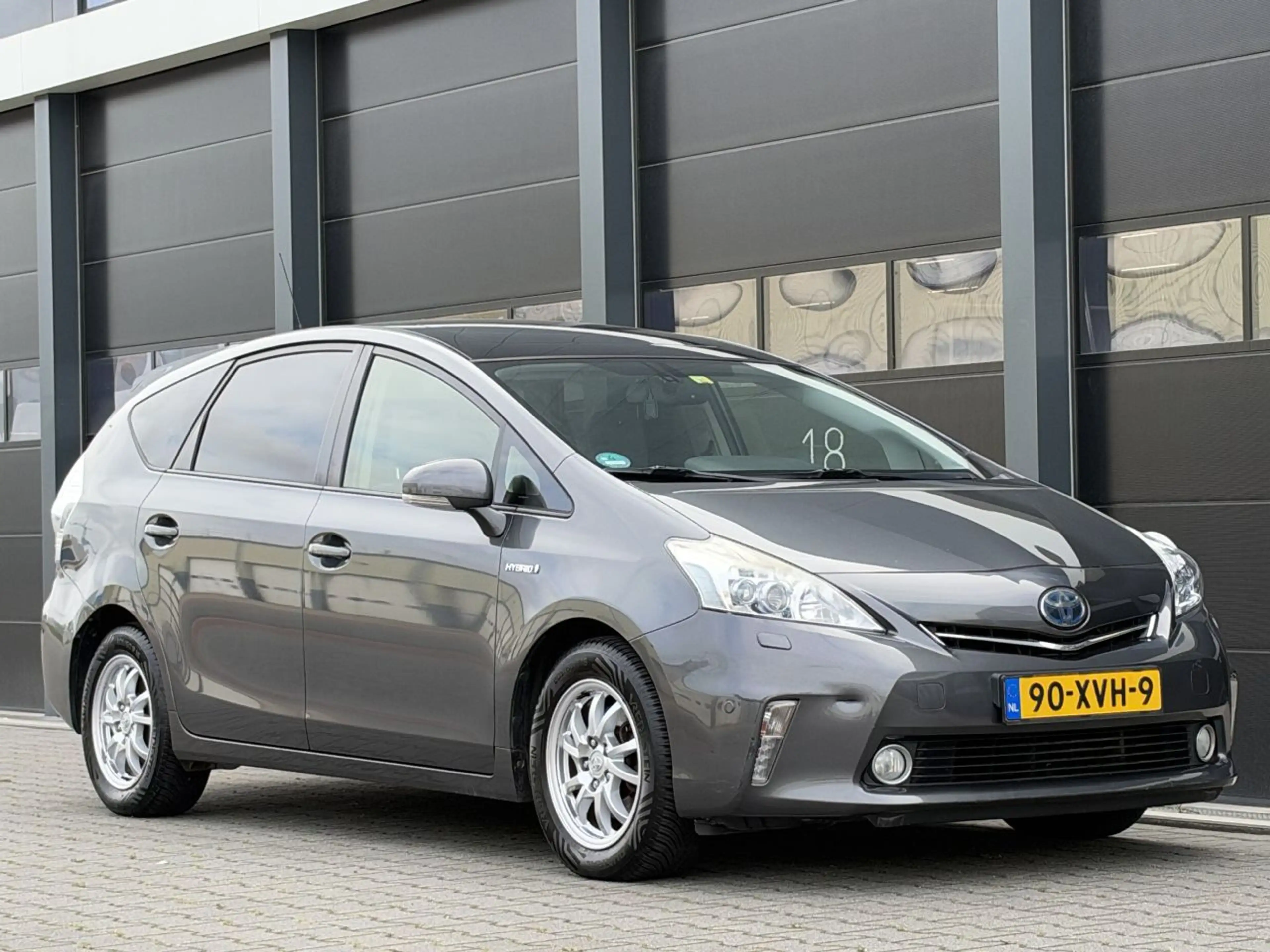 Toyota Prius+ Prius Plus 1.8 Dynamic Pano Clima Camera 7-PERS — photo 2