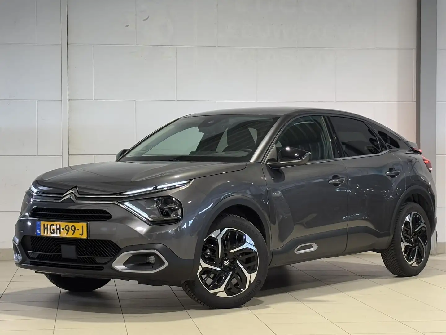 Citroen C4 Shine 1.2 Turbo 130pk | HEAD-UP | VOORRUITVERW. | Grijs - 2