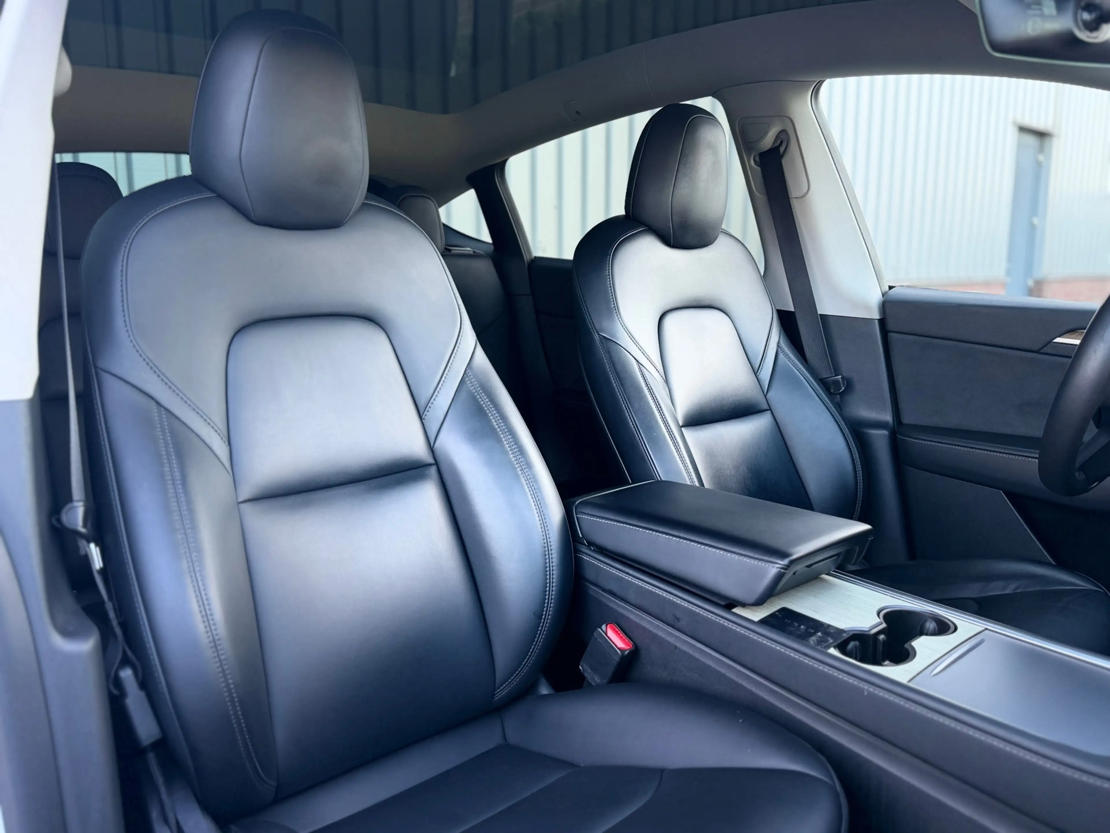 Tesla Model Y Long Range AWD 75 kWh - Pearl White - Panorama/Led — photo 8