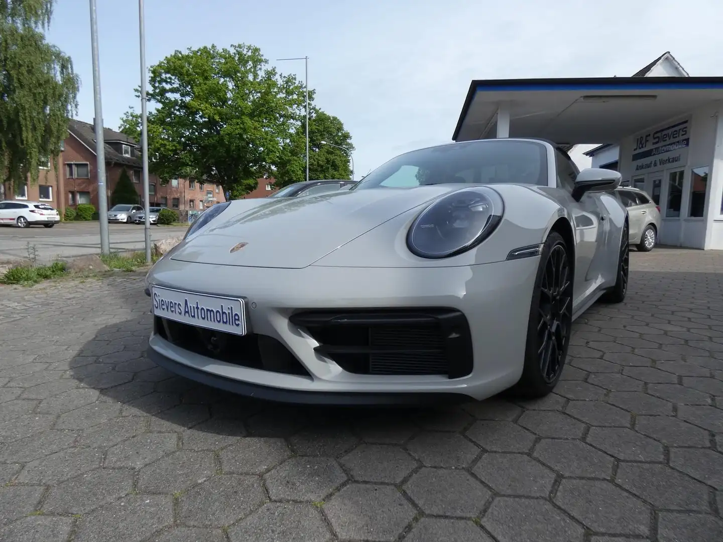Porsche 911 Targa 4 GTS PDK Lift ACC 18 Wege - 2