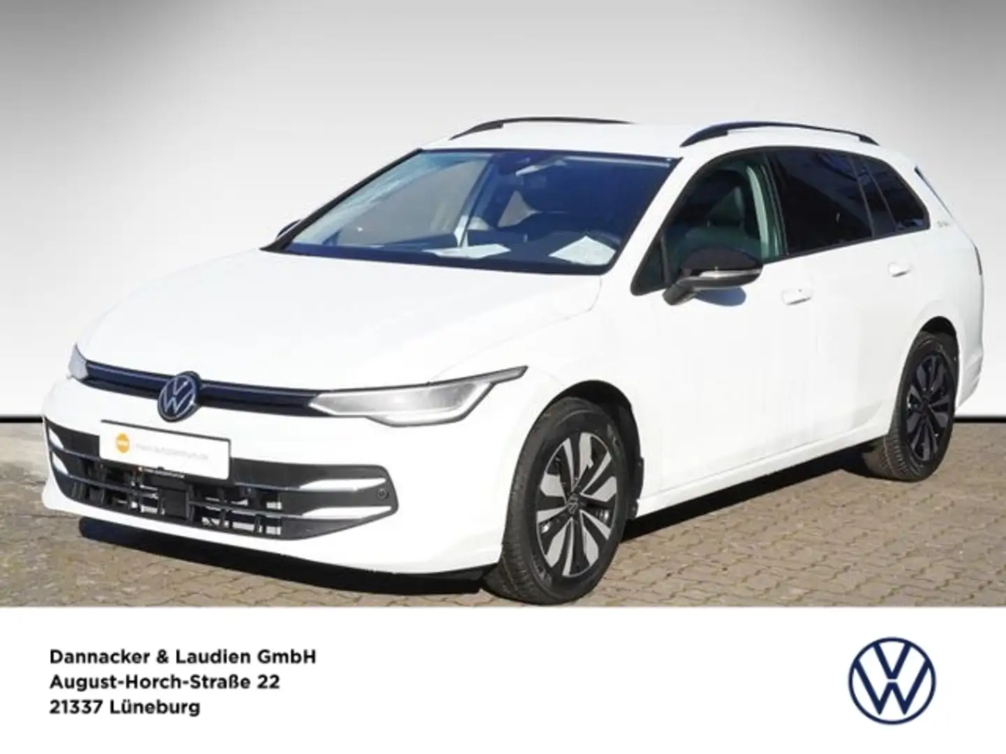 Volkswagen Golf VIII GOAL 1.5 l TSI OPF 116 PS 6- Weiß - 1