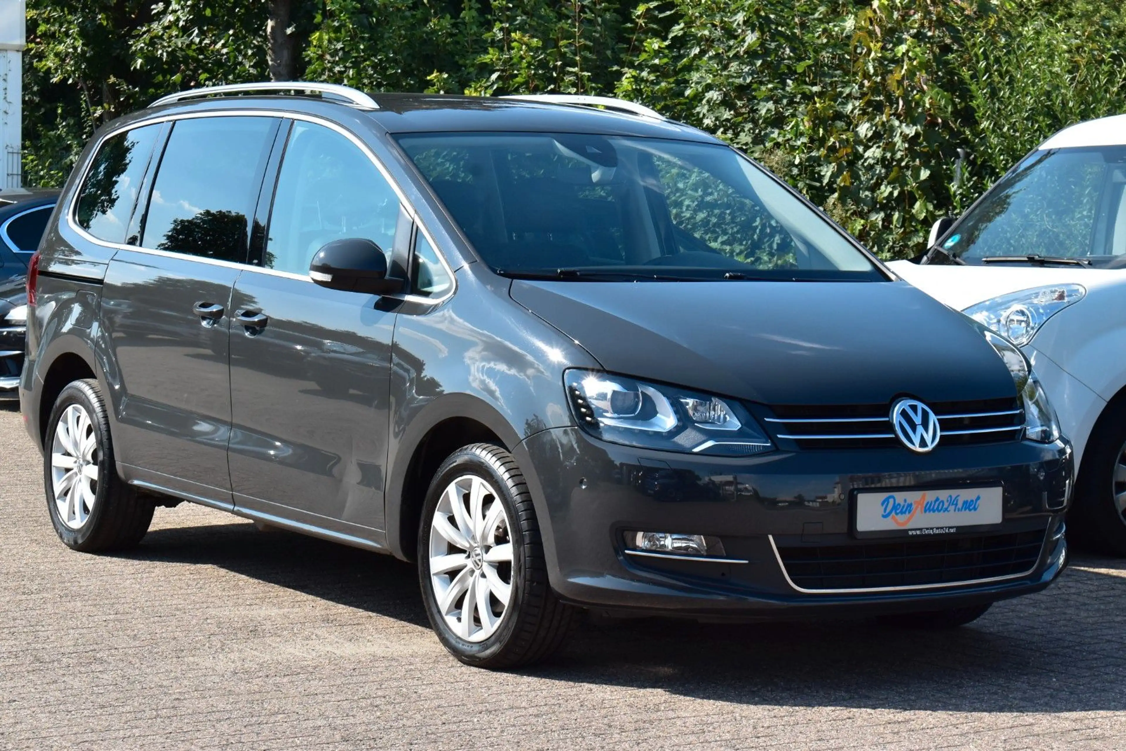 Volkswagen Sharan 2.0 TDI DSG Highline Bi-Xenon|Navi|ACC|BT — photo 3