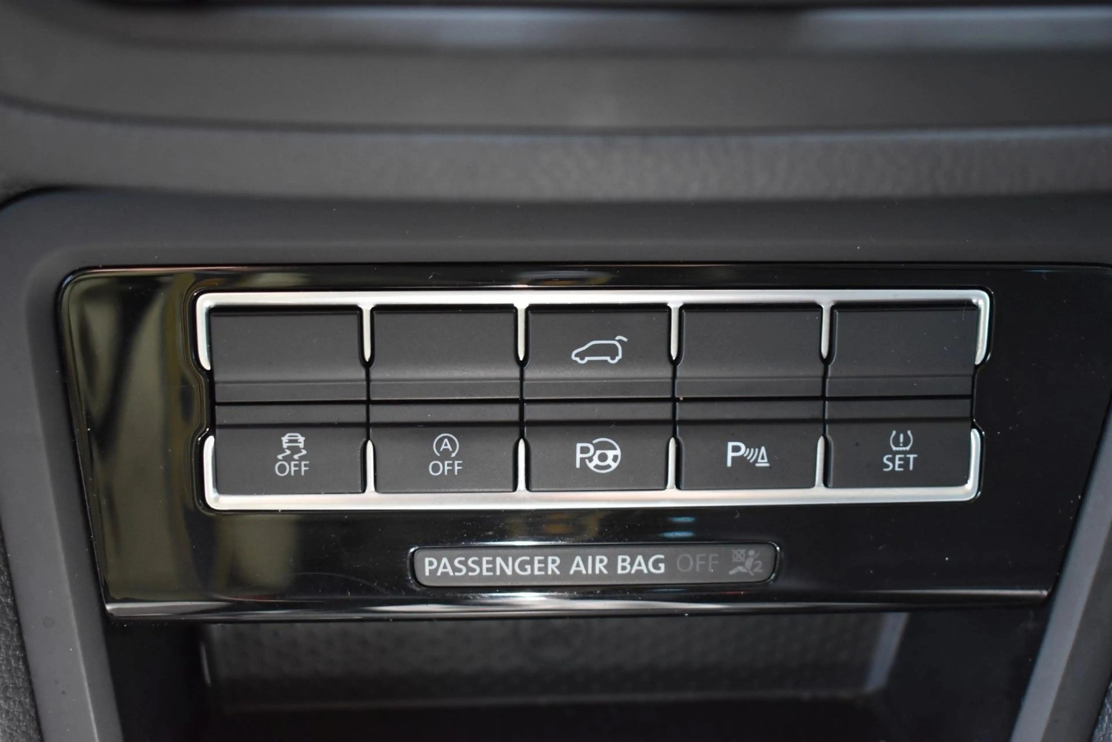 Volkswagen Sharan 2.0 TDI DSG Highline Bi-Xenon|Navi|ACC|BT — photo 14