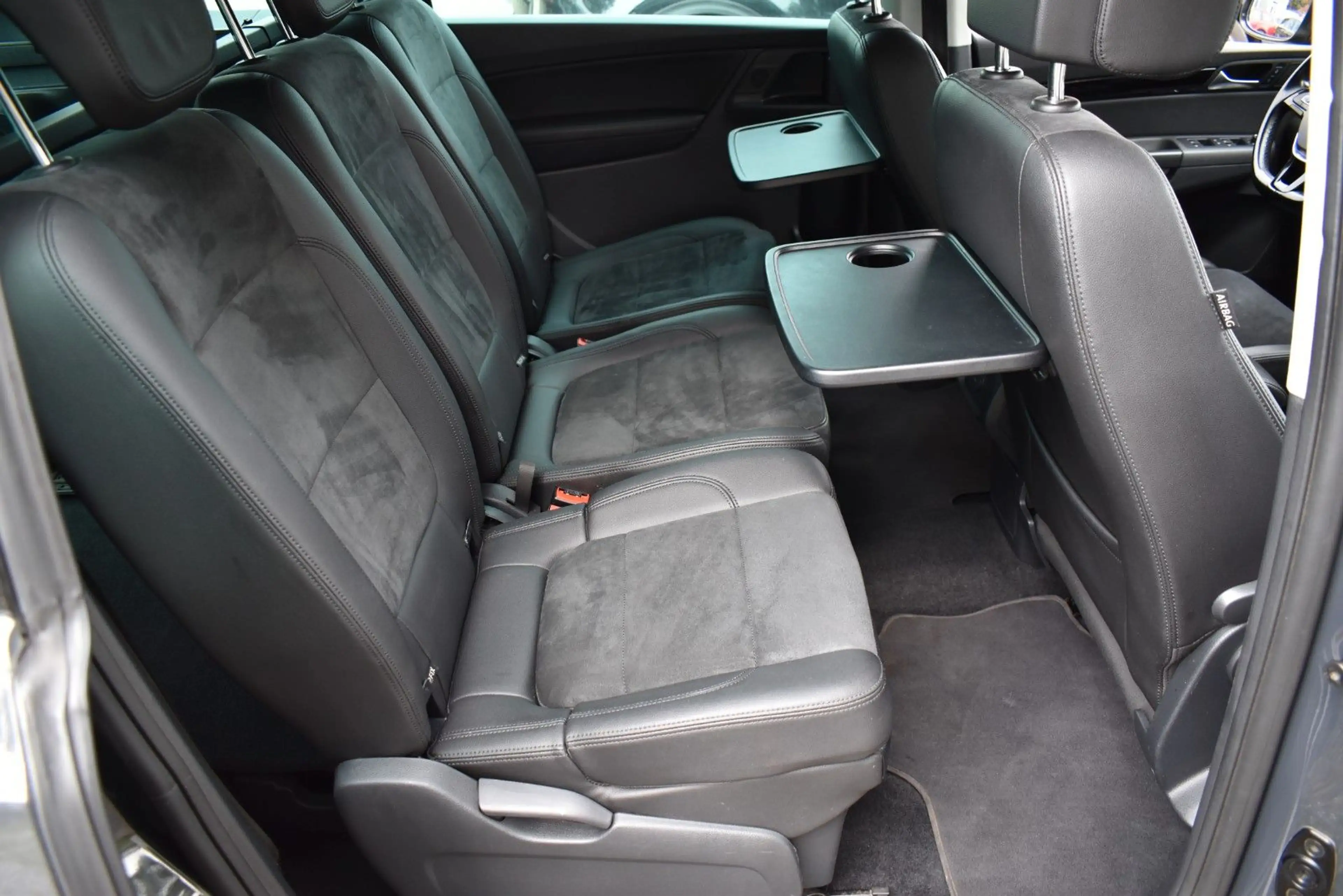 Volkswagen Sharan 2.0 TDI DSG Highline Bi-Xenon|Navi|ACC|BT — photo 11