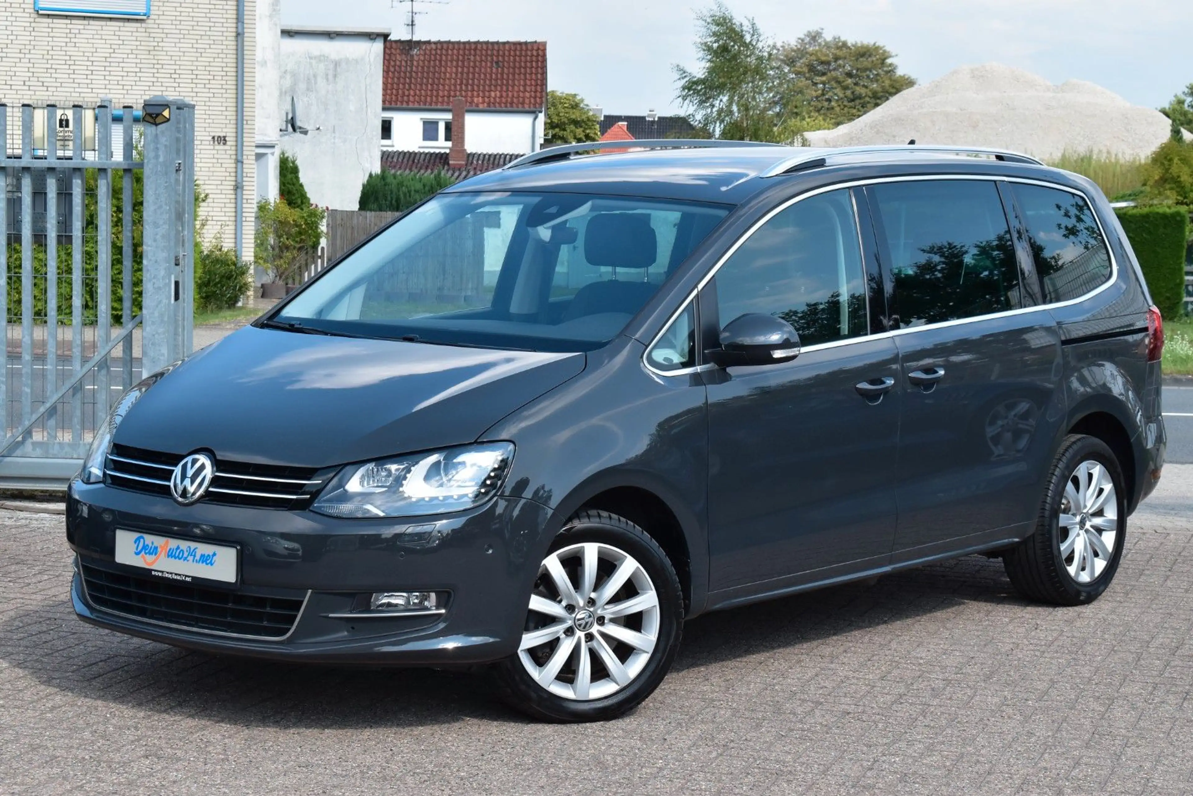 Volkswagen Sharan 2.0 TDI DSG Highline Bi-Xenon|Navi|ACC|BT