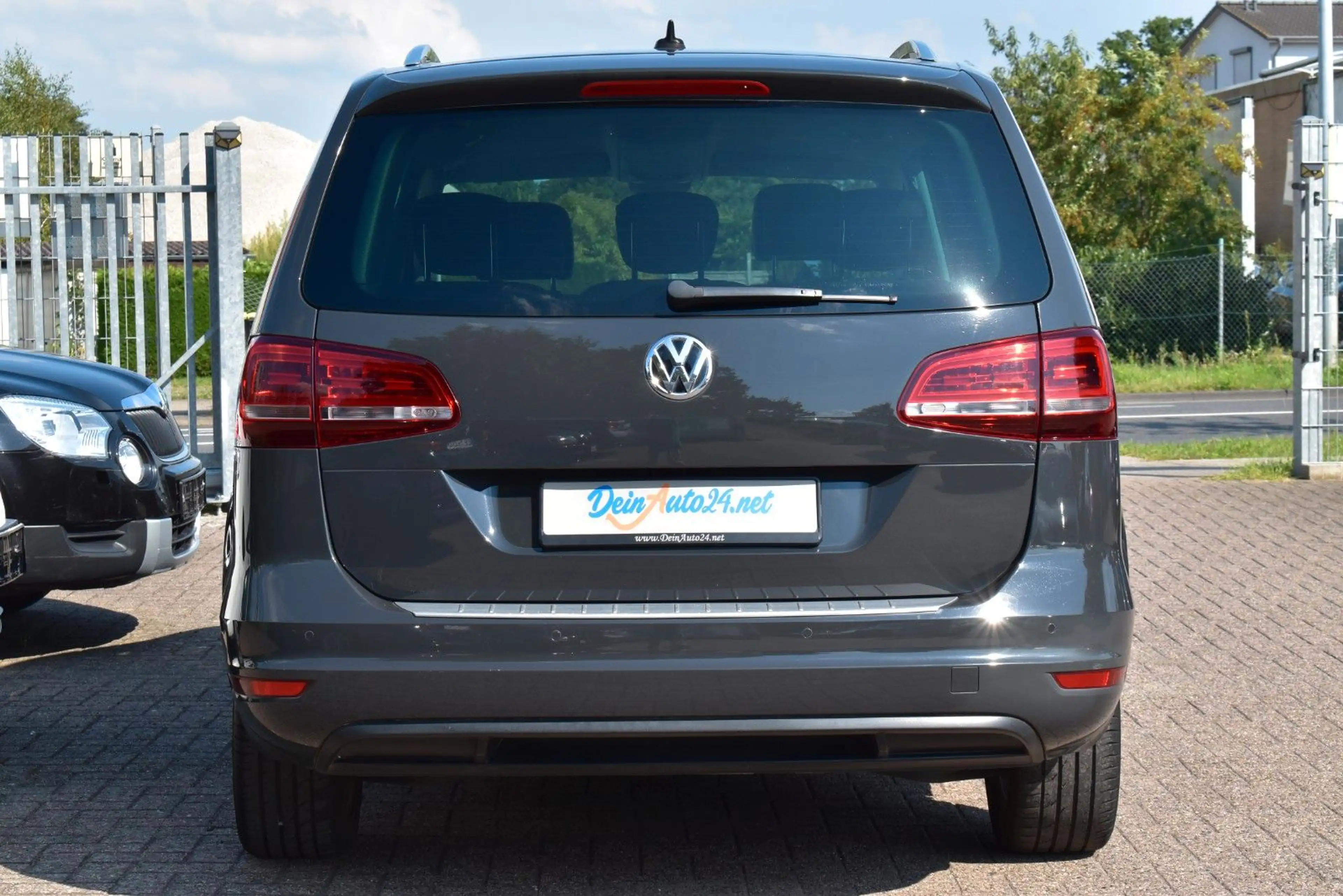 Volkswagen Sharan 2.0 TDI DSG Highline Bi-Xenon|Navi|ACC|BT — photo 6
