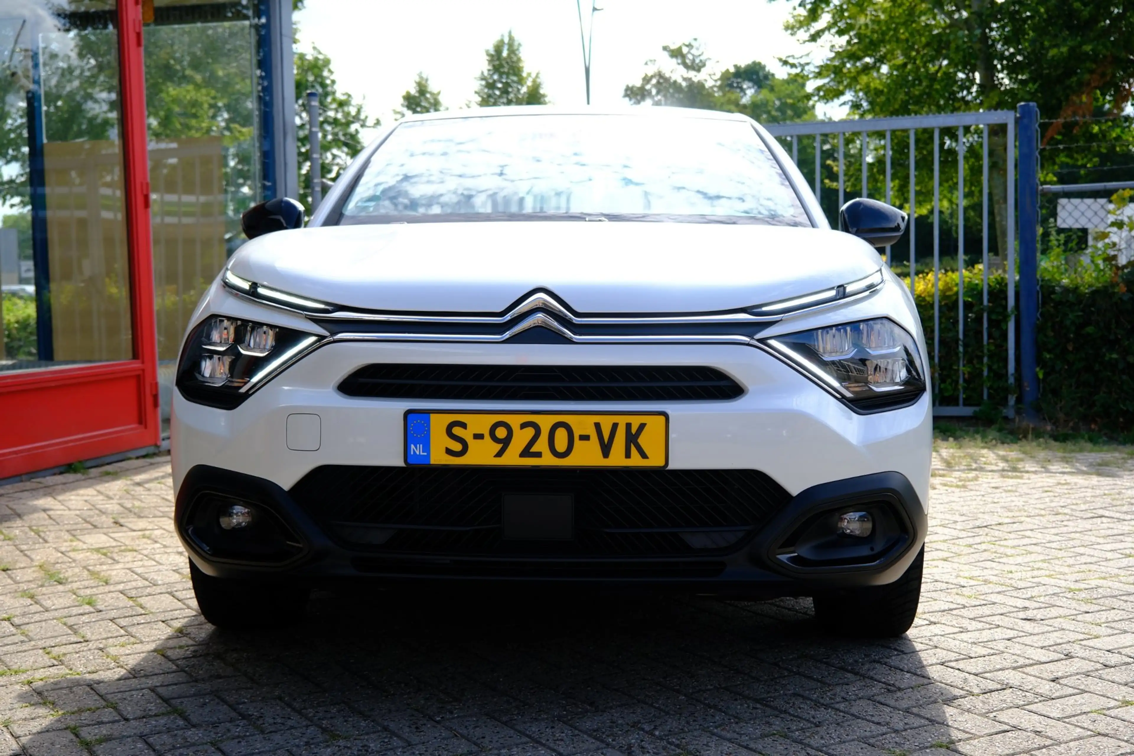 Citroen E-C4 X Feel Pack 50 kWh Aut. Navi|Cam|CarPlay|LMV — photo 7
