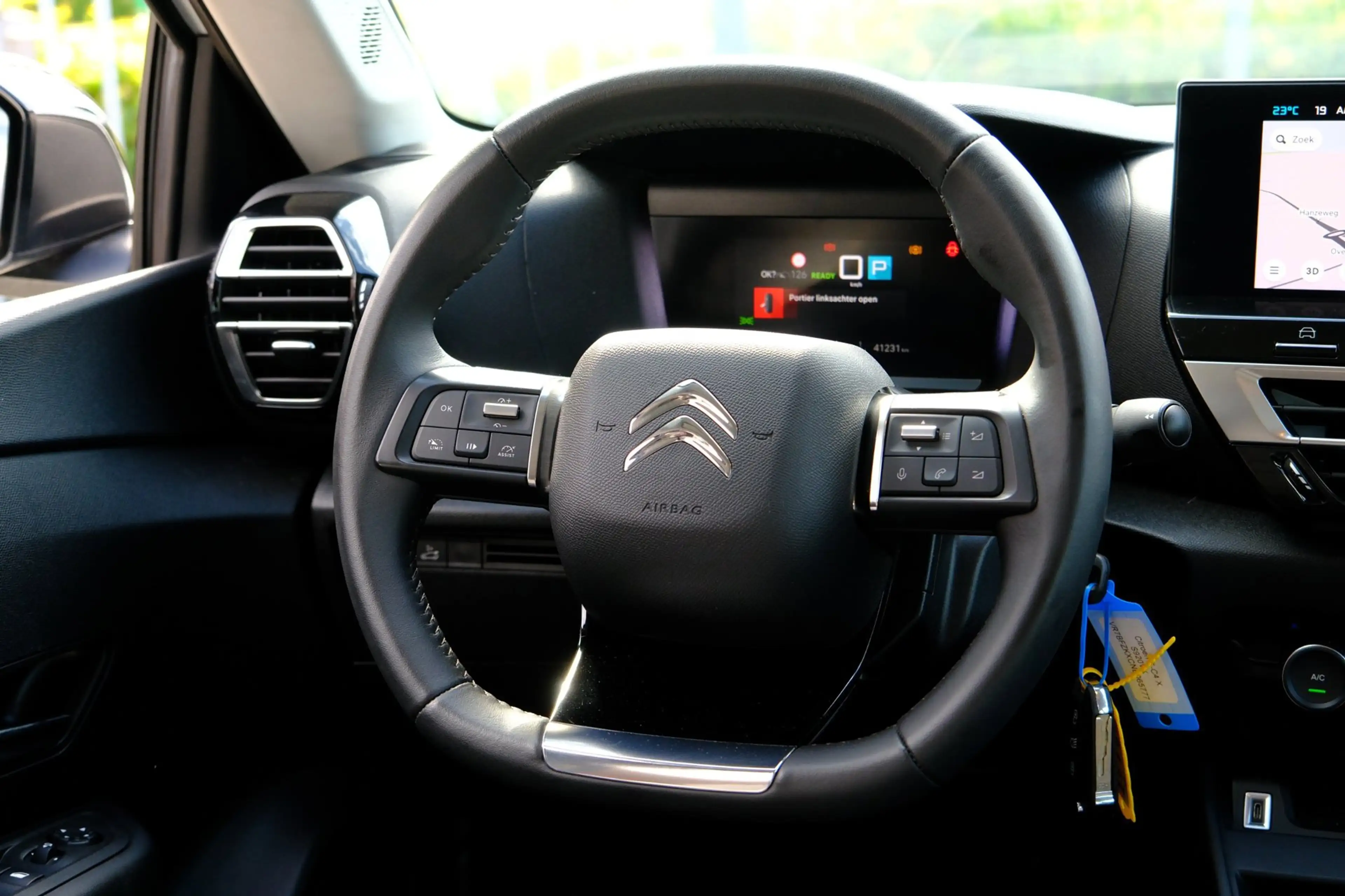 Citroen E-C4 X Feel Pack 50 kWh Aut. Navi|Cam|CarPlay|LMV — photo 6