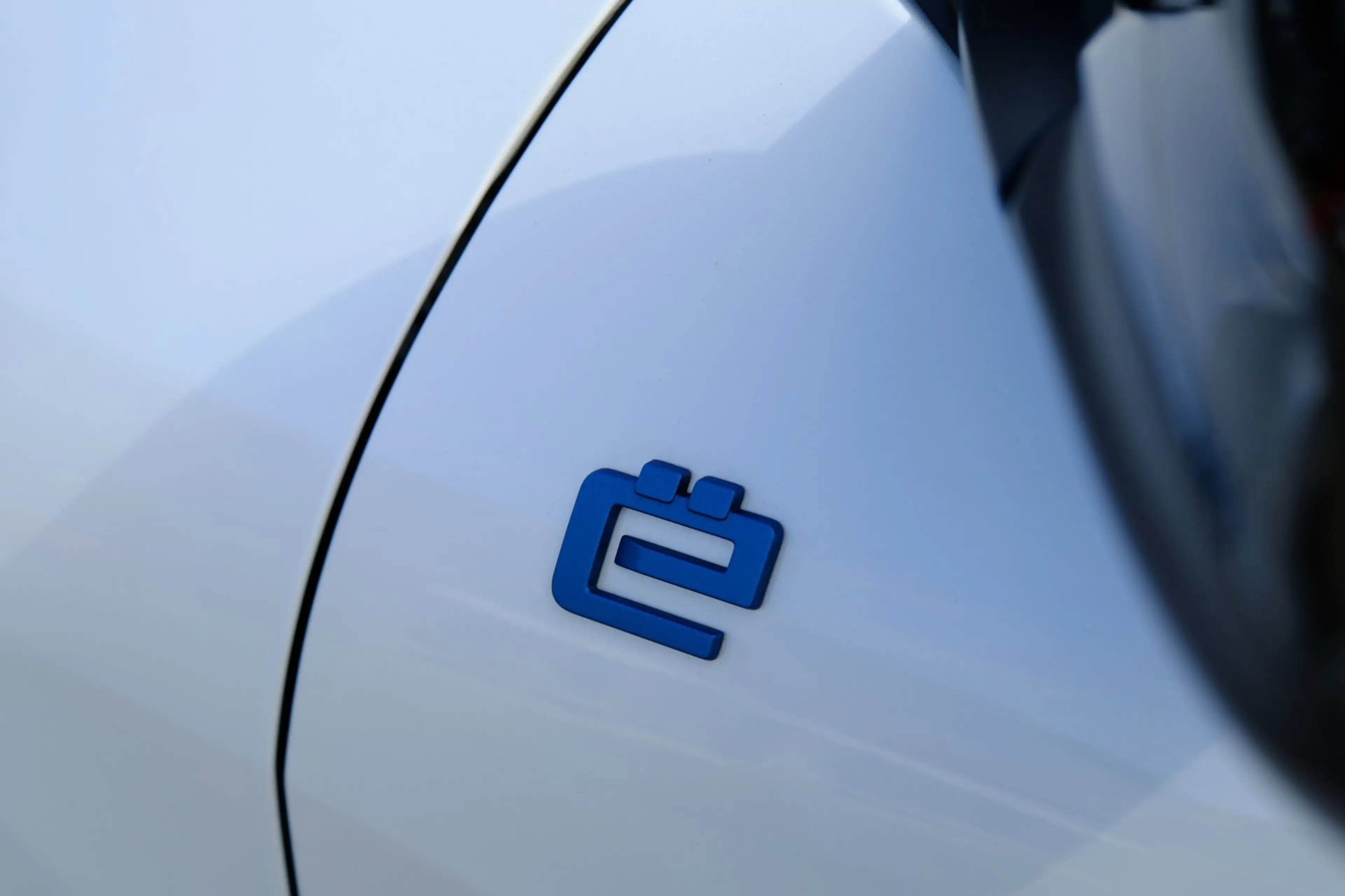 Citroen E-C4 X Feel Pack 50 kWh Aut. Navi|Cam|CarPlay|LMV — photo 18