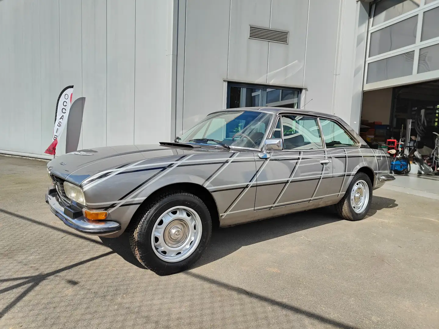 Peugeot 504 Grijs - 1