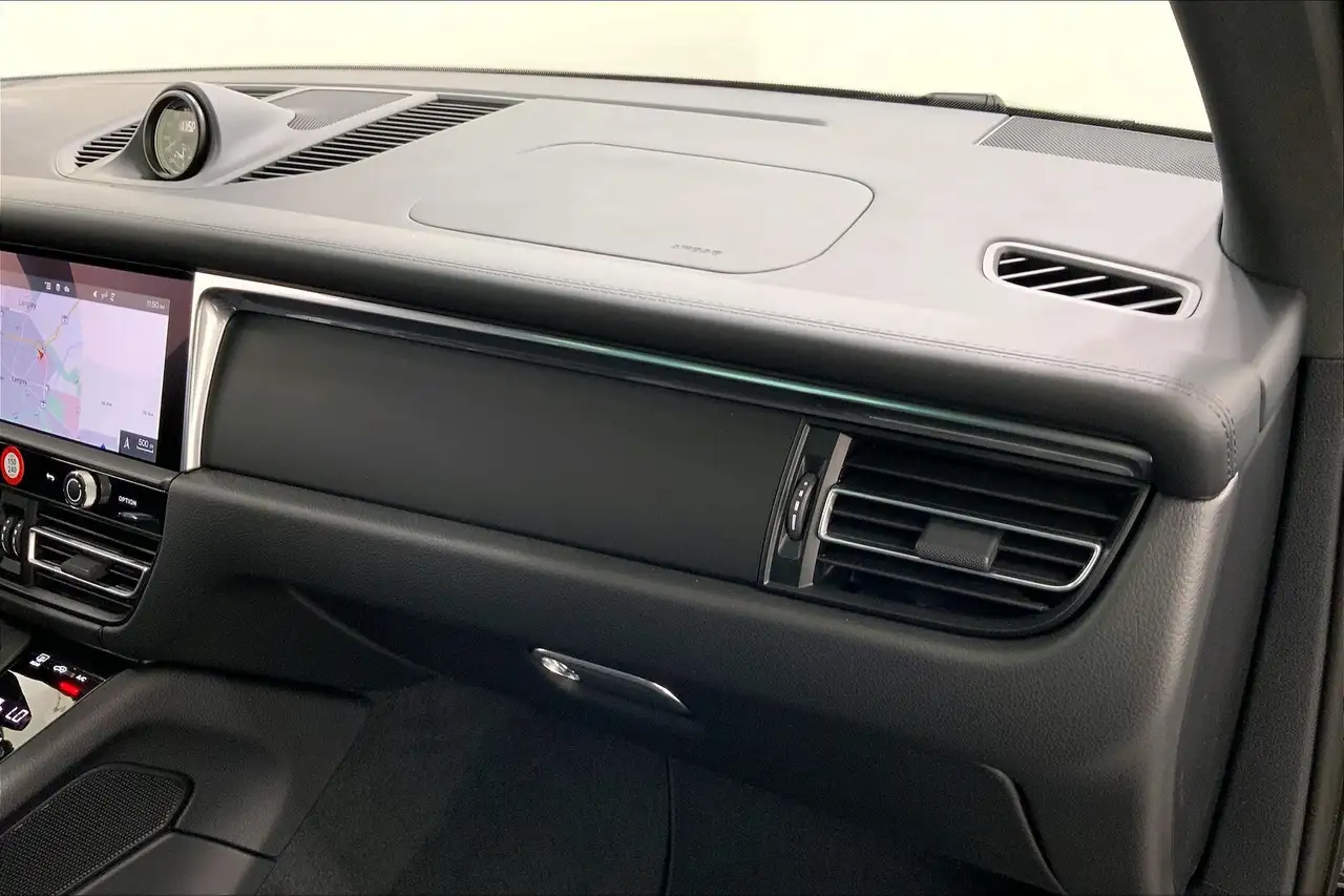 Porsche Macan снимка Porsche Macan
