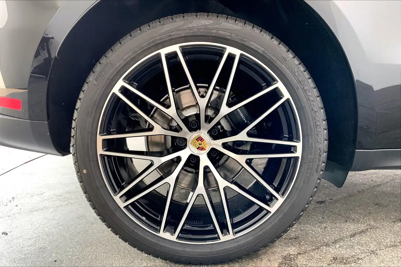Porsche Macan снимка Porsche Macan