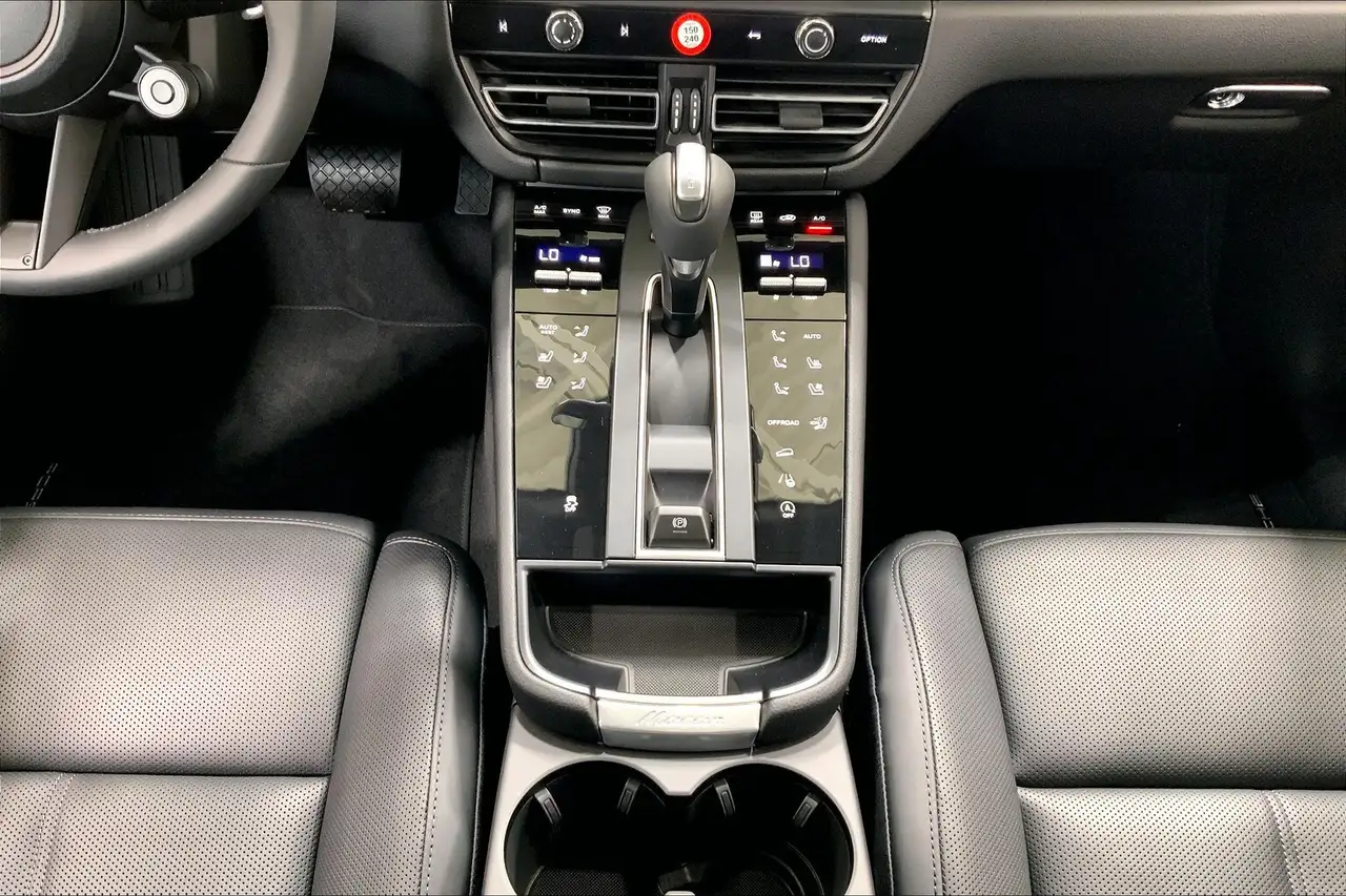 Porsche Macan снимка Porsche Macan