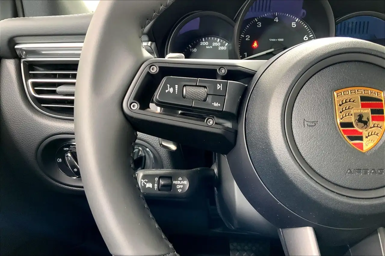 Porsche Macan снимка Porsche Macan