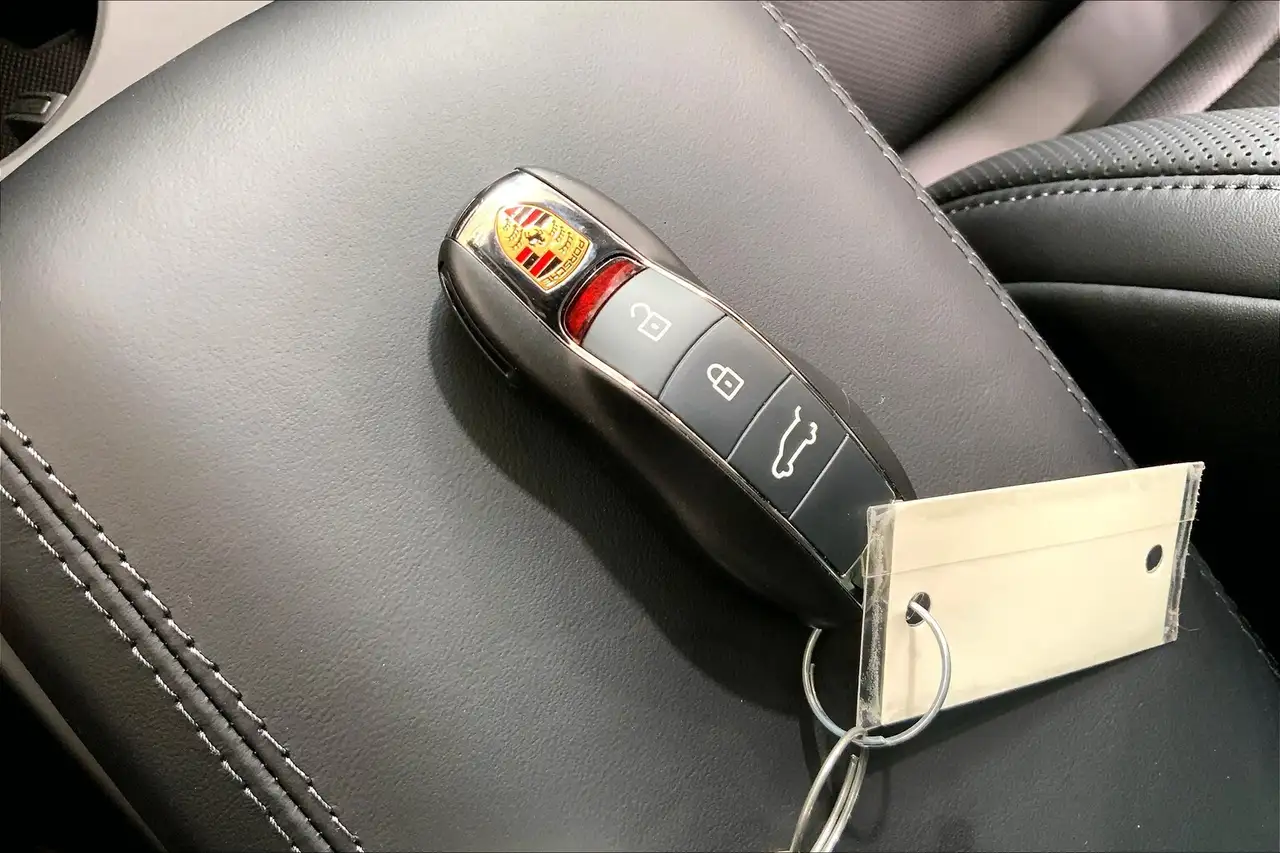Porsche Macan снимка Porsche Macan