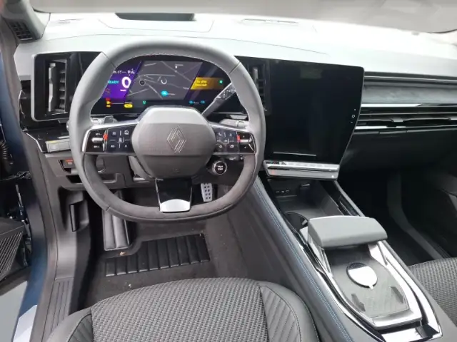 Renault Austral view 10