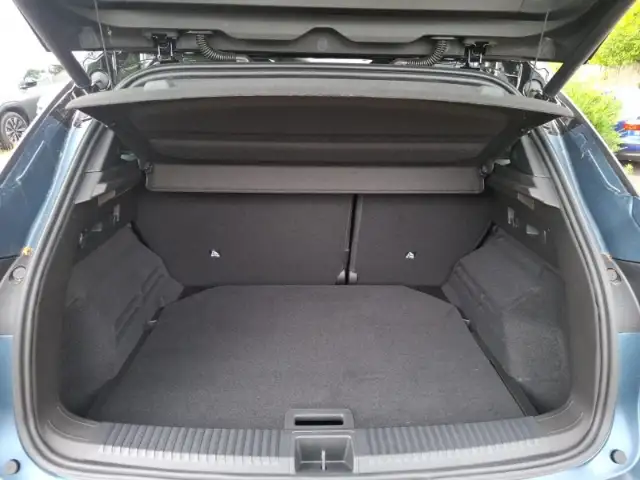 Renault Austral view 11