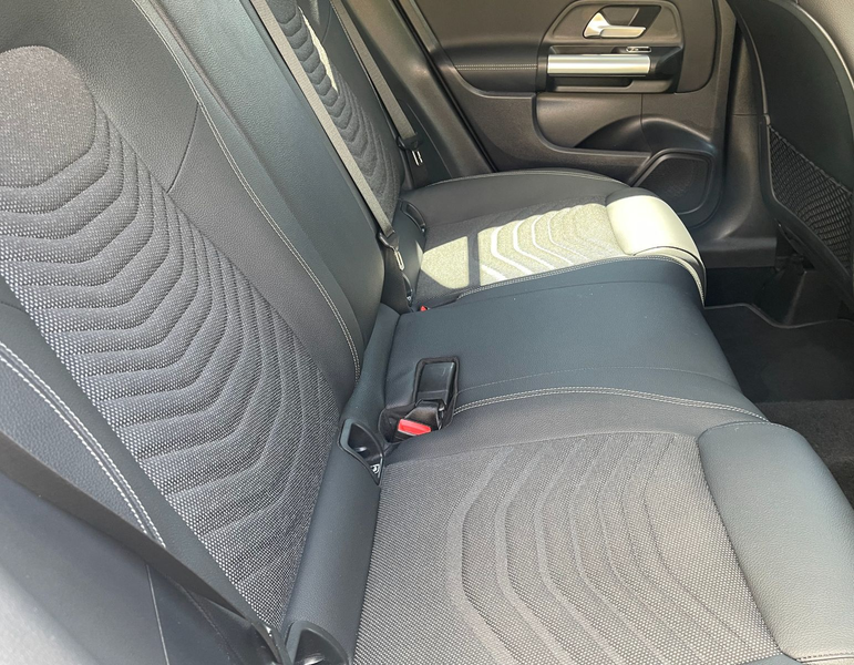 Mercedes-Benz GLA 200 Edition Progressive 360 Kamera Keyless — photo 14
