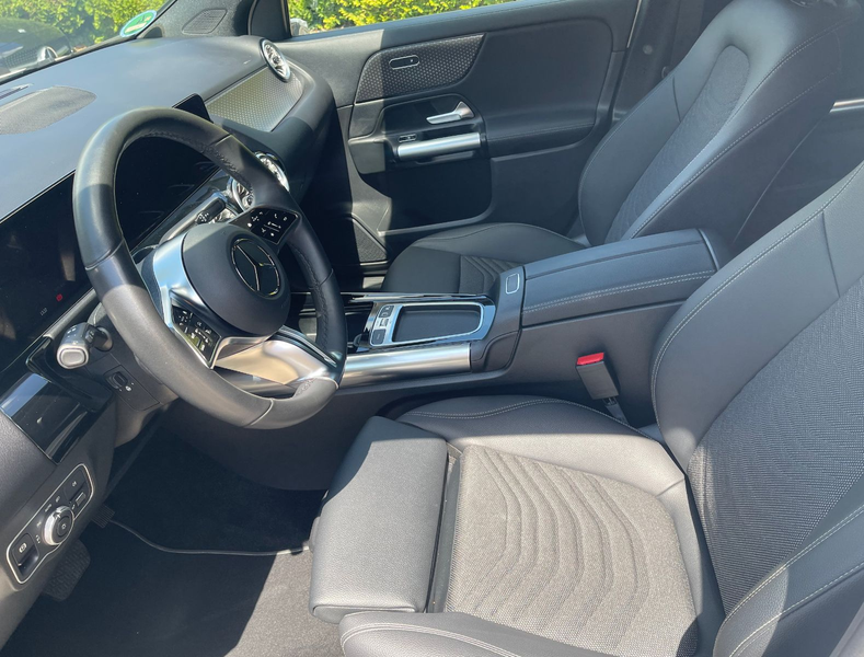 Mercedes-Benz GLA 200 Edition Progressive 360 Kamera Keyless — photo 10