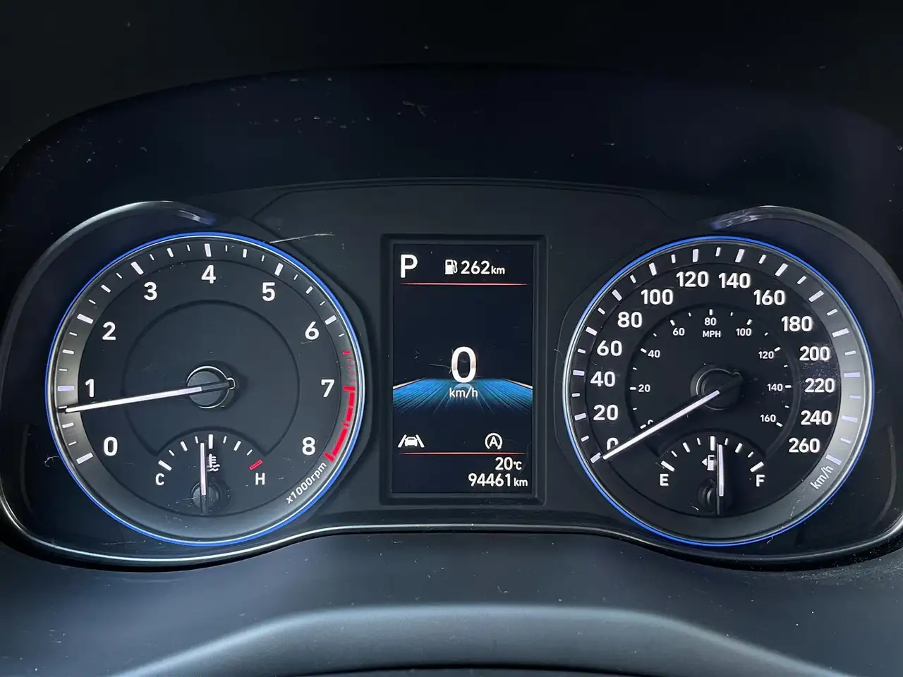 Hyundai KONA снимка Hyundai KONA