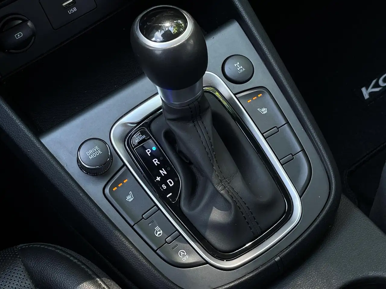 Hyundai KONA снимка Hyundai KONA