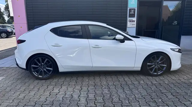 Mazda Basis view 8