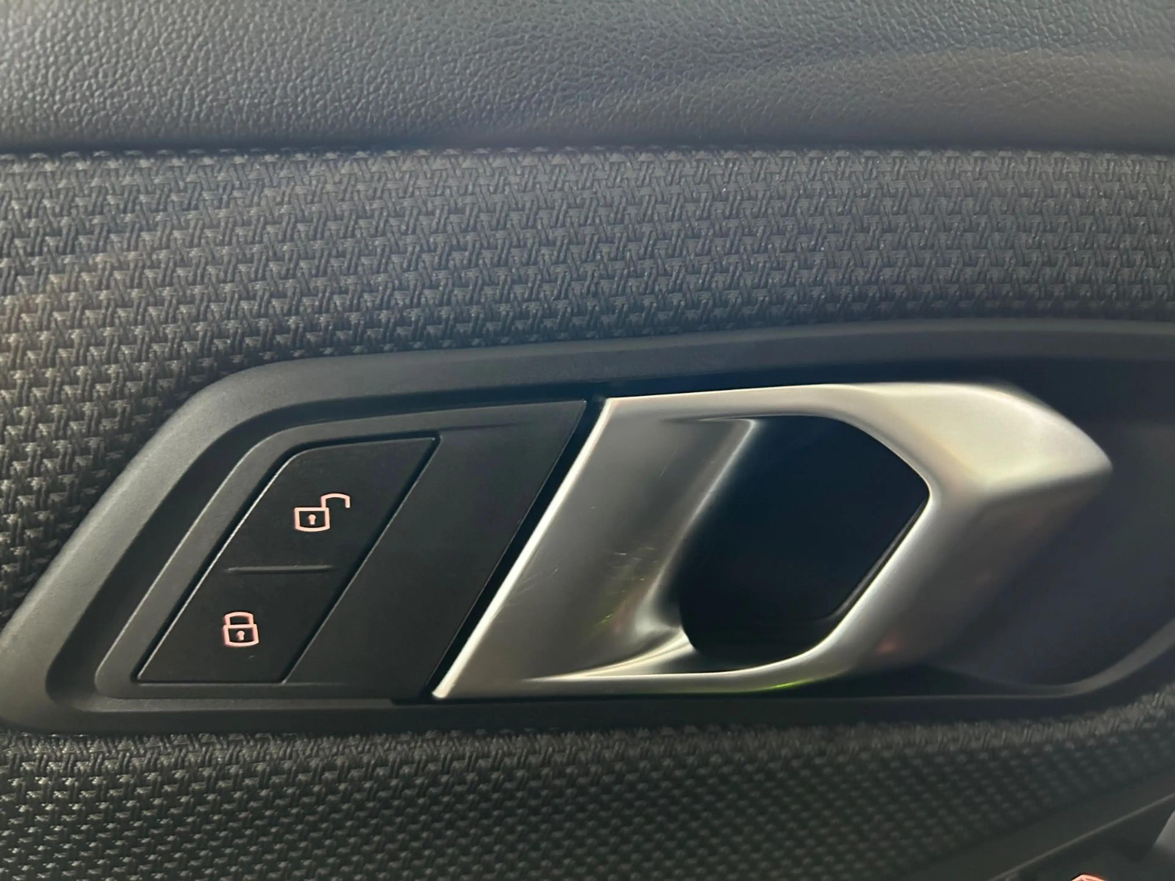 BMW 318 d Touring*Automatik*Navi*LED*Digitales Kombi — photo 15