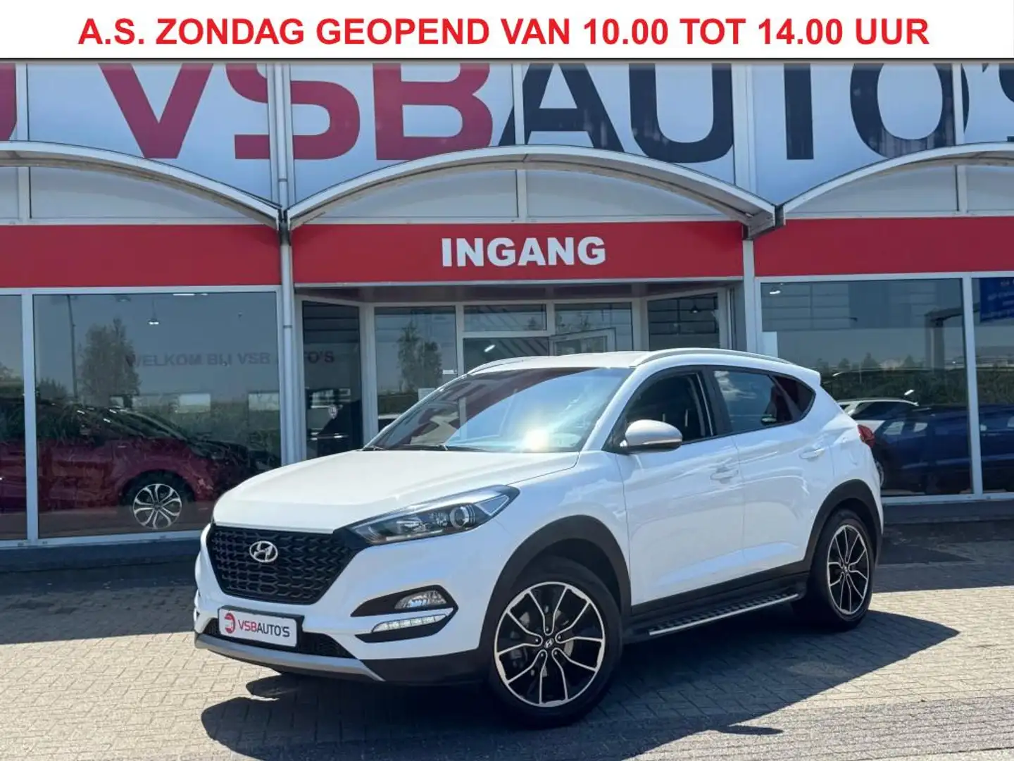Hyundai TUCSON 1.6 GDI LED NAVI AIRCO LEER CARPLAY Wit - 1