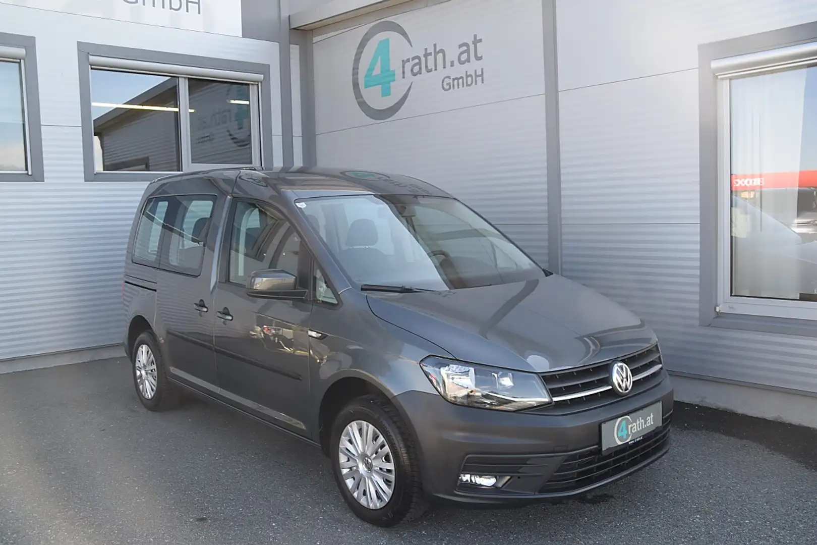 Volkswagen Caddy Kombi 2,0 TDI NAVI / NETTO: 14.900 € Grau - 1