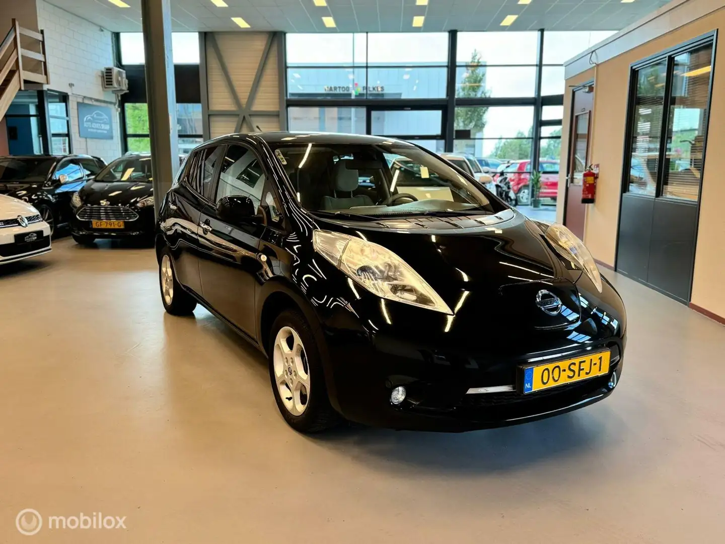Nissan Leaf Base 24 kWh (2011) Negru - 1