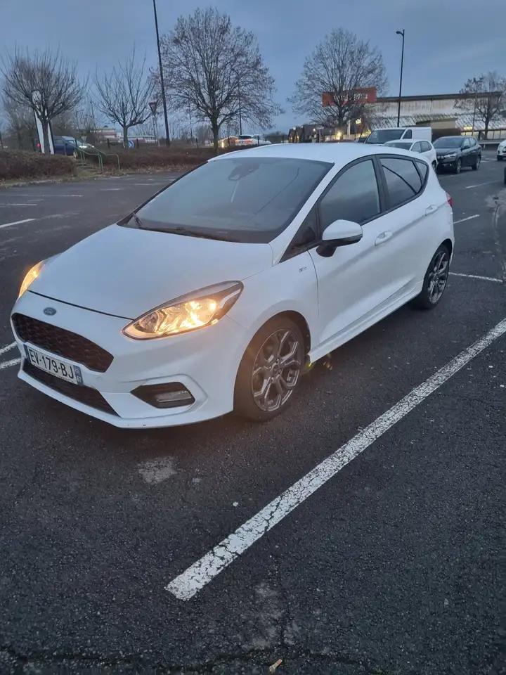 Ford Fiesta 1.0 EcoBoost 100 ch S\u0026S BVM6 ST-Lin