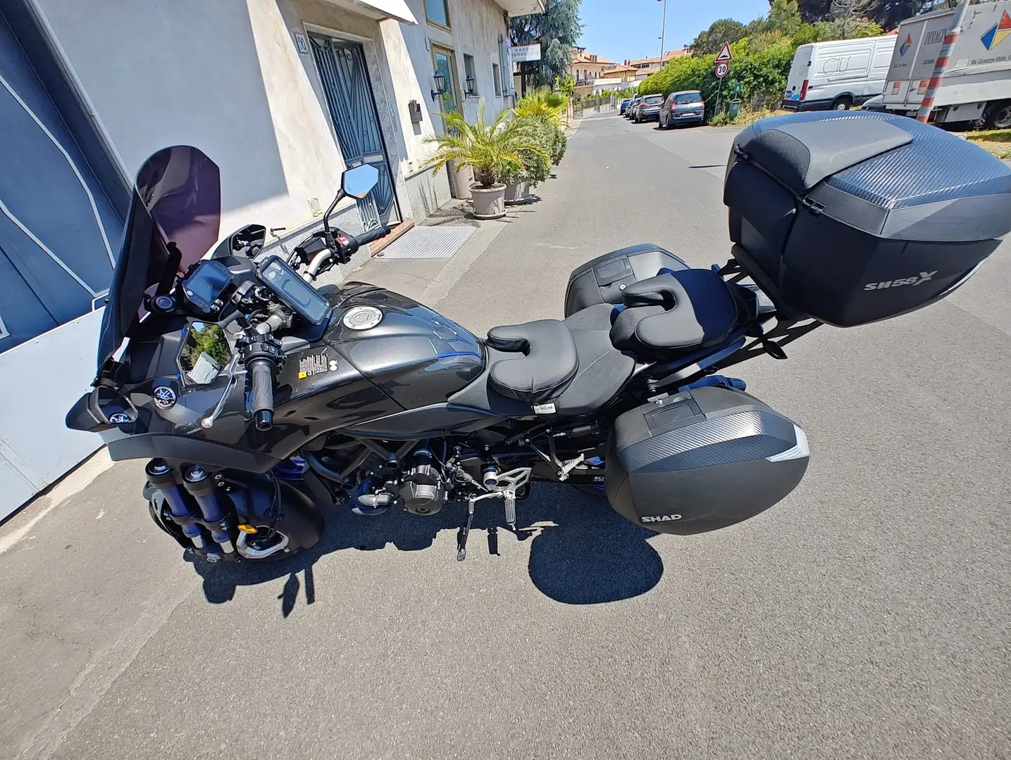 Yamaha Niken - 2