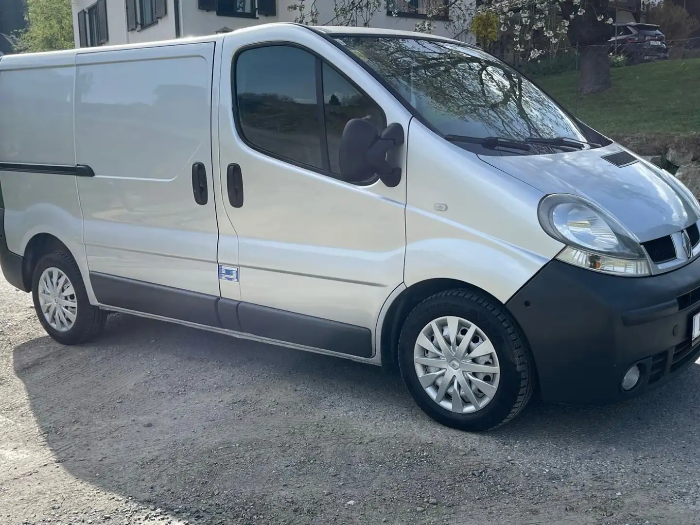 Renault Trafic Kombi L1H1 1,9 dCi kurz NL 1000 Argent - 1