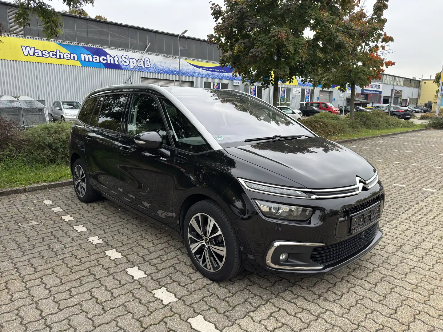 Citroen Grand C4 SpaceTourer C4 PICASSO Shine +  8 Sitzpl. + Navi Schwarz - 2