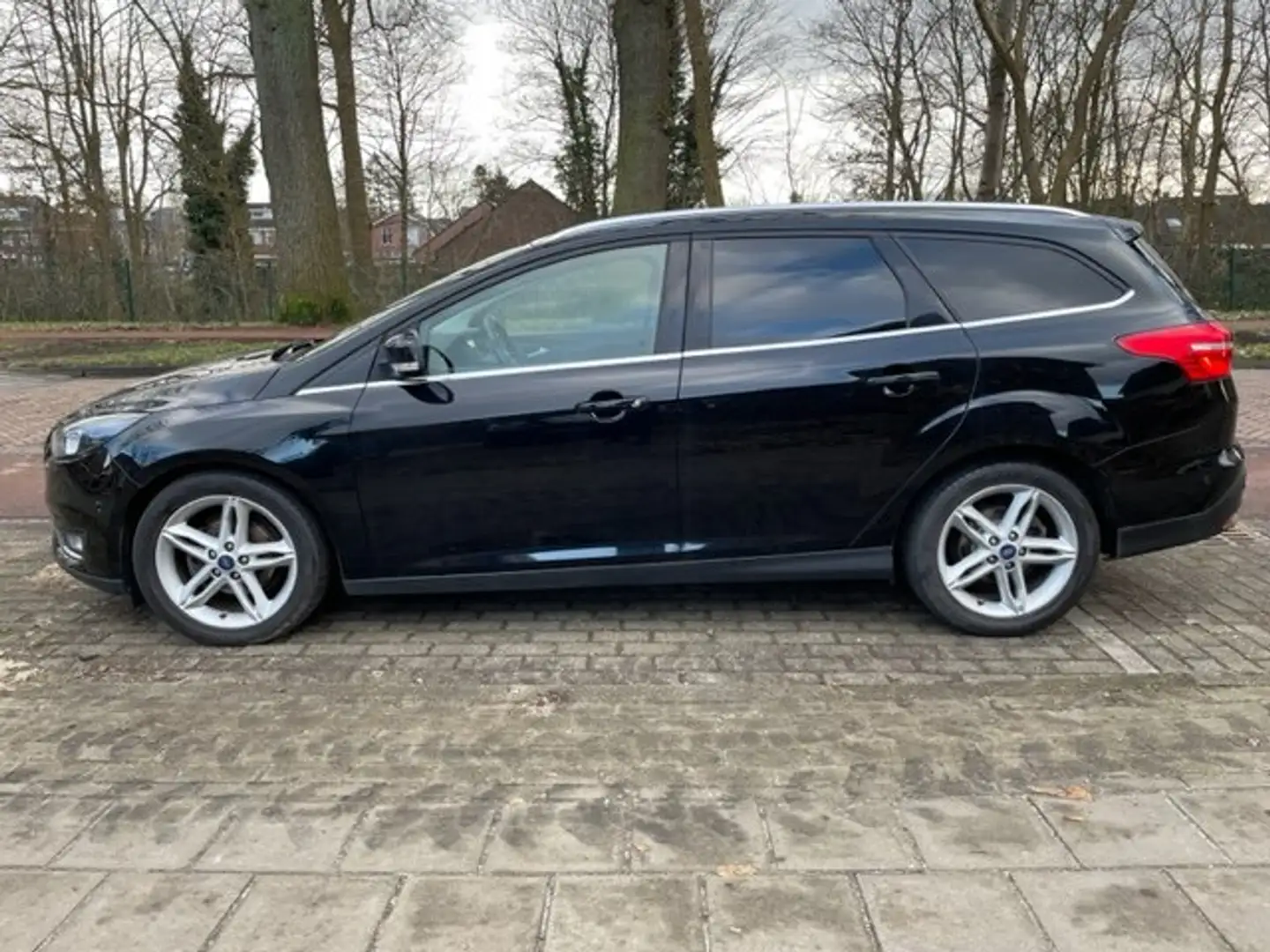Ford Focus 1.0 ECOBOOST 125 PS Noir - 2