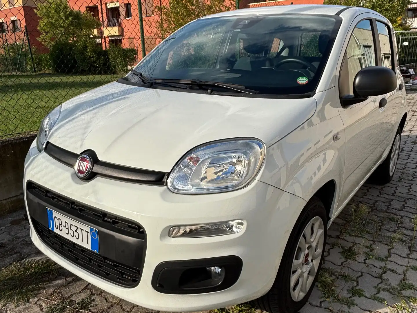 Fiat Panda Panda III 2016 0.9 t.air t. METANO Easy 70cv Bianco - 1